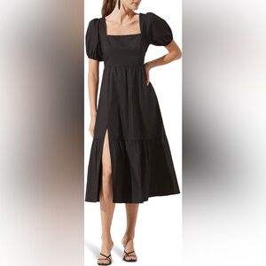 Astr Poplin Puff Sleeve Tiered Midi black Dress